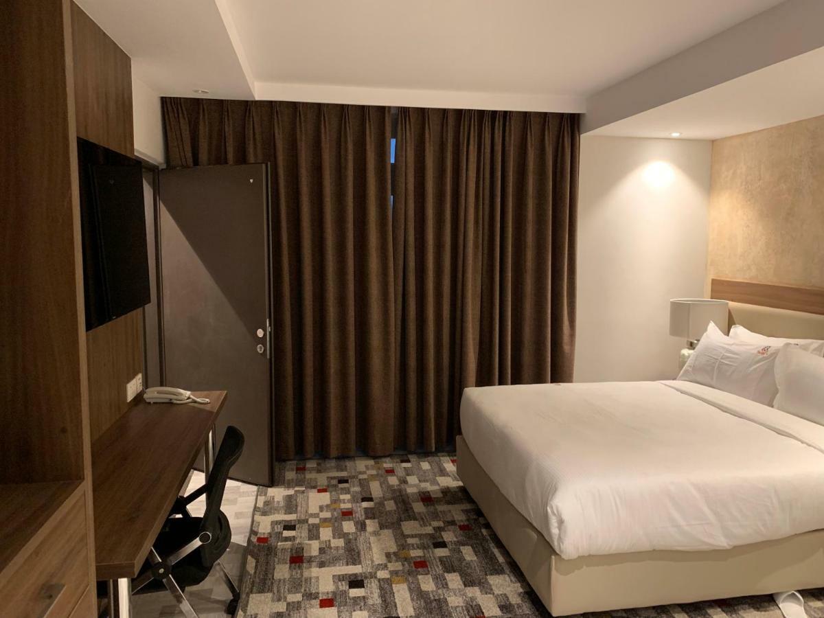 Taidy'S Suites - Nakuru Exterior photo